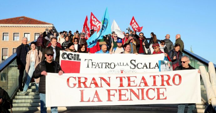 Teatro la Fenice, manifestazione contro la Venezi