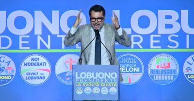 Copertina di Migranti, Salvini a Bari: “Chi non rispetta le nostre tradizioni vada cristianamente fuori dalle palle”