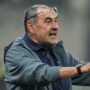 Copertina di “Gli arbitri non sono all’altezza, prendiamoli dall’estero. Si sarebbe incaz**to anche Padre Pio”: Sarri dopo la sconfitta con l’Inter