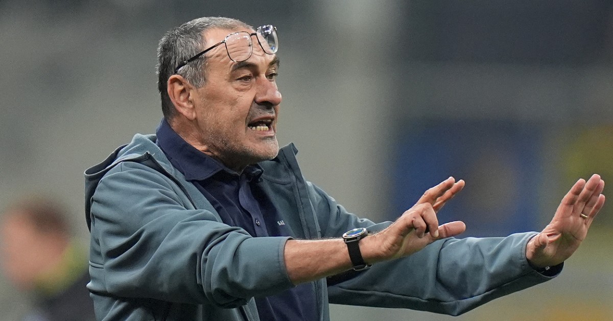 gli arbitri non sono all8217altezza prendiamoli dall8217estero si sarebbe incazto anche padre pio sarri dopo la sconfitta con l8217inter