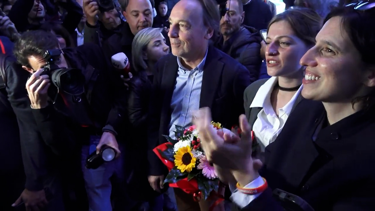 schlein canta bella ciao al congresso dei giovani democratici e ricorda gli antifascisti e il sogno dell8217europa federale