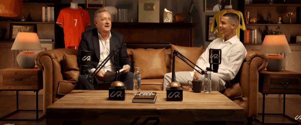 “Sono più famoso di Trump. Beckham? Ha un bel viso ma un fisico normale. Io sono perfetto perché ho il pacchetto completo”: parola di Cristiano Ronaldo