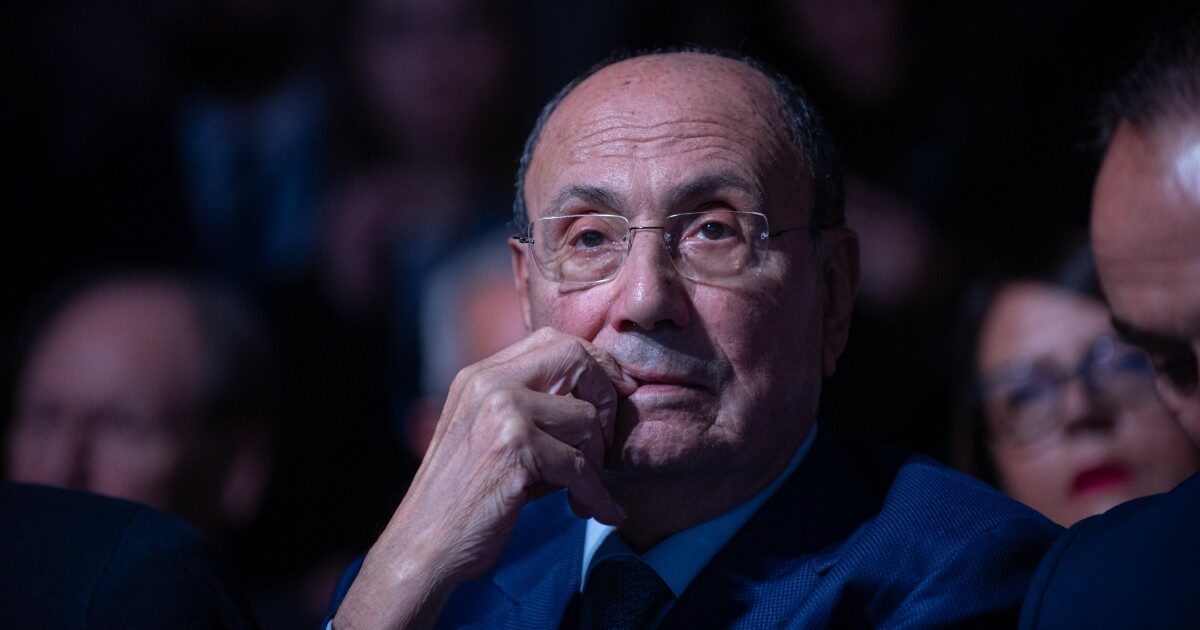 Assessori, deputati e dirigenti sotto inchiesta: non solo Cuffaro, tutti i guai del centrodestra di Schifani in Sicilia Assessori, deputati e dirigenti sotto inchiesta: non solo Cuffaro, tutti i guai del centrodestra di Schifani in Sicilia