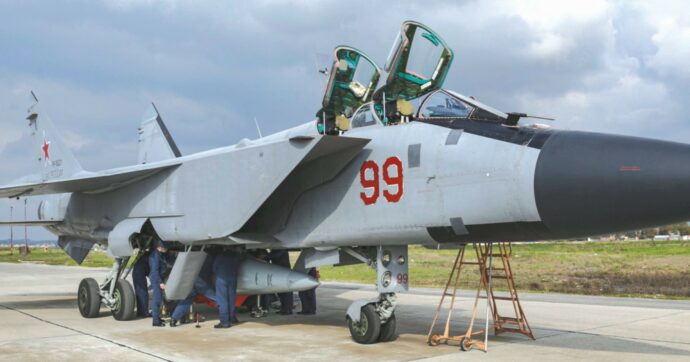Dopo i droni e Nord Stream, nuova accusa russa di “false flag” a Kiev: “Voleva dirottare un Mig-31 per attaccare la Nato”
