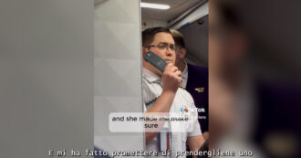 Copertina di Nervosismo in aereo, i passeggeri sono agitati per lo shutdown e il pilota li calma così: “Era il messaggio di cui tutti avevamo bisogno”