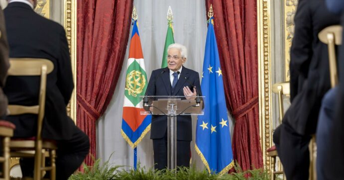 Mattarella: “L’Italia continuerà a contribuire alle missioni internazionali”