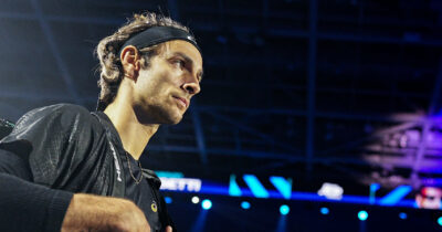 Copertina di Atp Finals 2025, quando gioca oggi Musetti contro Alcaraz: il programma di giovedì 13 novembre | Partite, orari, dove vederle in tv