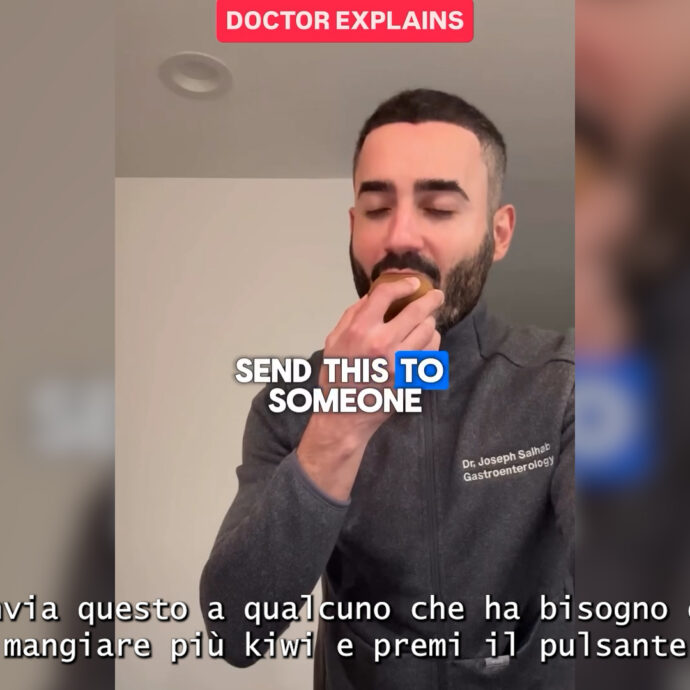“È come mangiare pelo di gatto”. Il particolare consiglio del gastroenterologo da un milione e mezzo di follower: “Gustate i kiwi con la buccia”