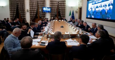 Copertina di Il governo convoca i sindacati a P. Chigi