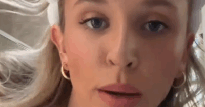 Copertina di “Faceva così schifo che ho deciso di lavarlo via”: la sposa furiosa si strucca 20 minuti prima del matrimonio