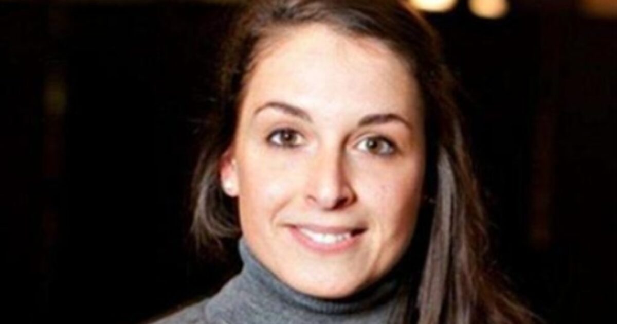 Valeria Solesin, la ricercatrice scrisse: “Forza ragazze, al lavoro”. La mamma: “Credeva che su quello si fondasse l’indipendenza delle donne”. Le borse di studio ne portano avanti l’eredità