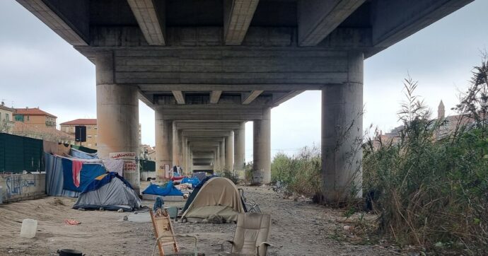 Il dossier francese sul calvario dei migranti tra Mentone e Ventimiglia: “Violata la loro dignità”