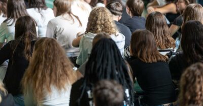 Copertina di Venezia, vietato parlare di mafie al liceo? Il preside sospende “per prudenza” l’incontro col giornalista di Report e la pm