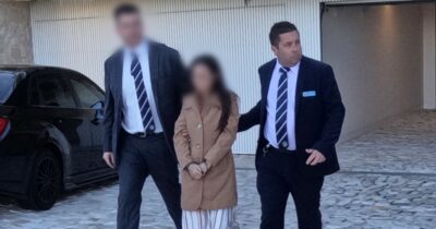 Copertina di “Un miliardario entrerà nel tuo futuro. Prendi un prestito per prepararti al meglio: poi sarai ricca”: la storia della maga che ha messo in piedi “una delle truffe milionarie più sofisticate mai viste”