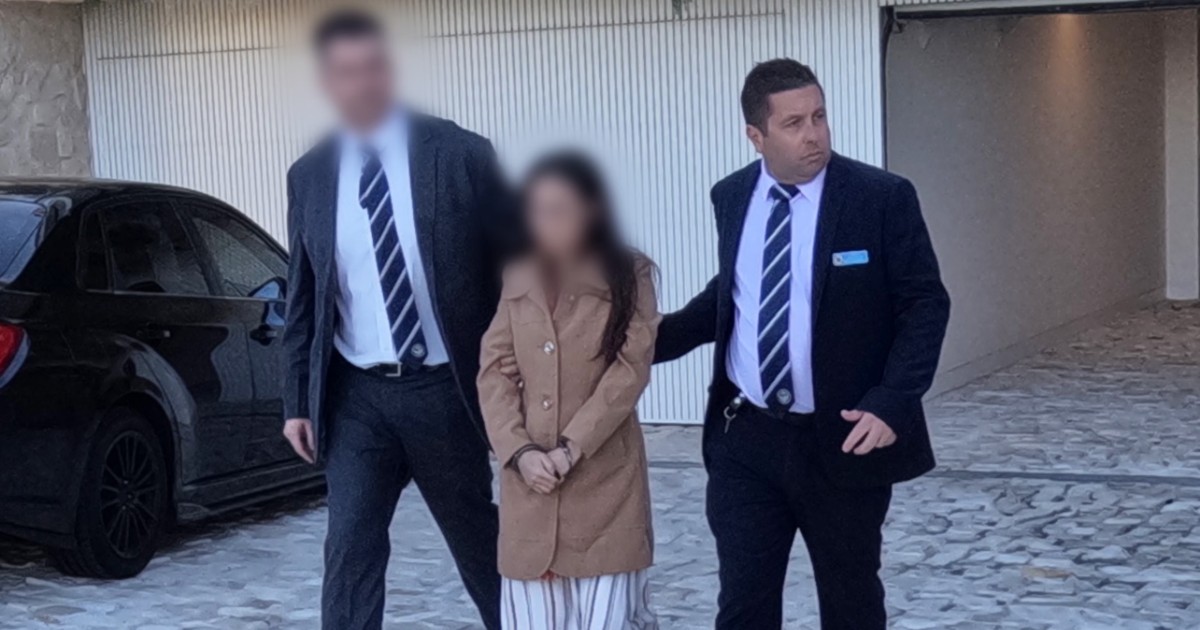 “Un miliardario entrerà nel tuo futuro. Prendi un prestito per prepararti al meglio: poi sarai ricca”: la storia della maga che ha messo in piedi “una delle truffe milionarie più sofisticate mai viste”