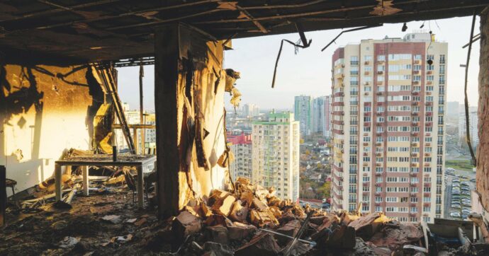 Guerra in Ucraina. Kiev sotto attacco risponde colpendo la centrale nucleare