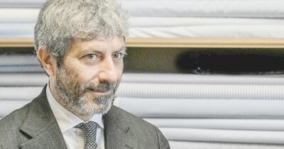 Copertina di La destra e lo yacht inventato di Fico