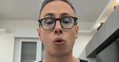 Copertina di “La verifica dell’età per i siti hard? Sarà solo una barriera per gli adulti, i ragazzini sanno cos’è una VPN e tanto altro, per loro non è la via giusta. Io penso solo al 70enne che…”: parla Max Felicitas