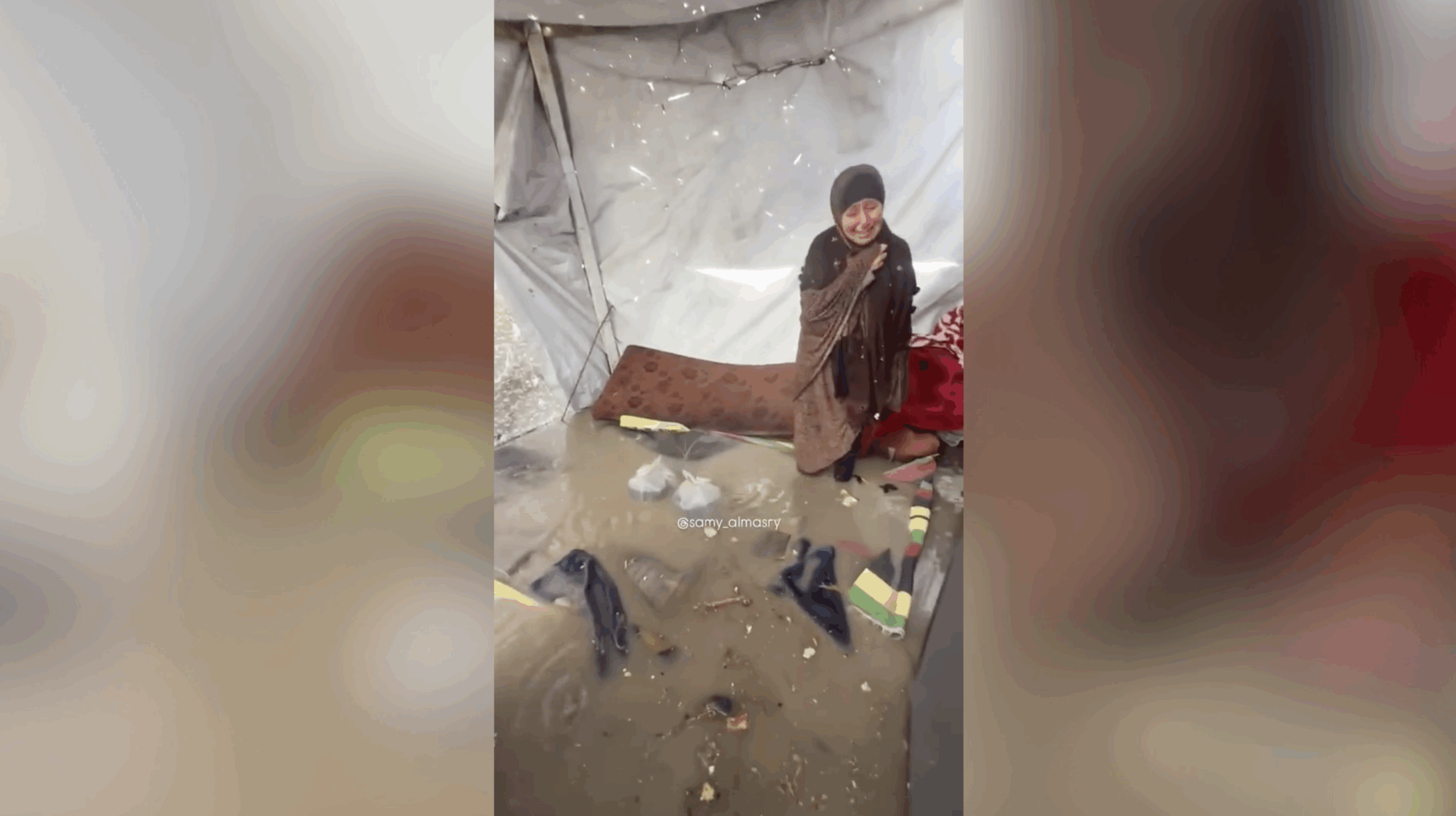 Gaza, l’inverno è arrivato: le tende degli sfollati finiscono sott’acqua per le forti piogge Gaza, l’inverno è arrivato: le tende degli sfollati finiscono sott’acqua per le forti piogge