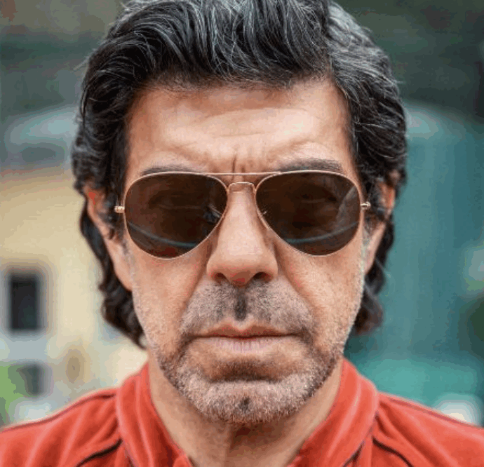 Favino è il protagonista de Il Maestro, un film dal passo dilatato e indeciso (comunque interessante)