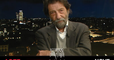 Copertina di Cacciari sul Nove: “Senza un esercito e una strategia comune europea, cosa spendiamo i soldi in armi a fare?”