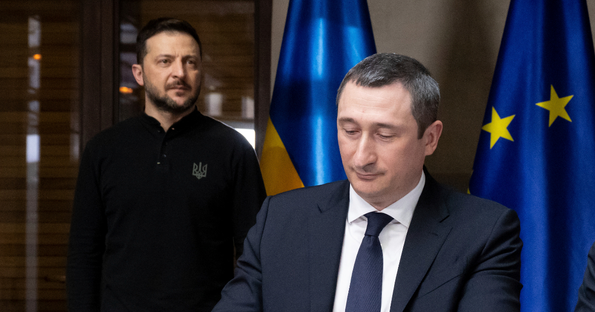 Ucraina, l’ex vicepremier Chernyshov “corrotto con uno sconto da 297mila euro su un immobile”: ecco perché fu cacciato dal governo Ucraina, l’ex vicepremier Chernyshov “corrotto con uno sconto da 297mila euro su un immobile”: ecco perché fu cacciato dal governo