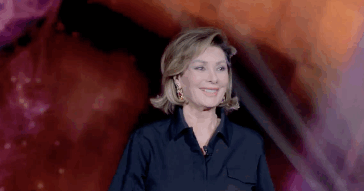 “Non dirò mai il nome del padre di mio figlio, sono una donna dalla mente aperta e rispetto la sua scelta. Io, discriminata perché algerina”: parla Edwige Fenech “Non dirò mai il nome del padre di mio figlio, sono una donna dalla mente aperta e rispetto la sua scelta. Io, discriminata perché algerina”: parla Edwige Fenech