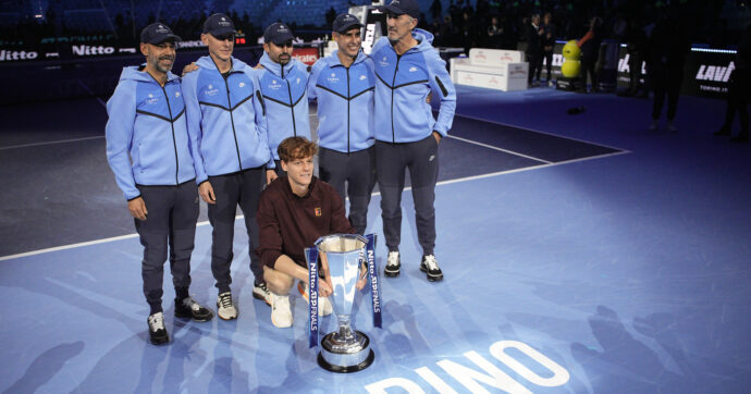 “Non potrei farcela senza questa squadra”: l’importanza del “noi” per Sinner e i segreti del team dietro il suo successo
