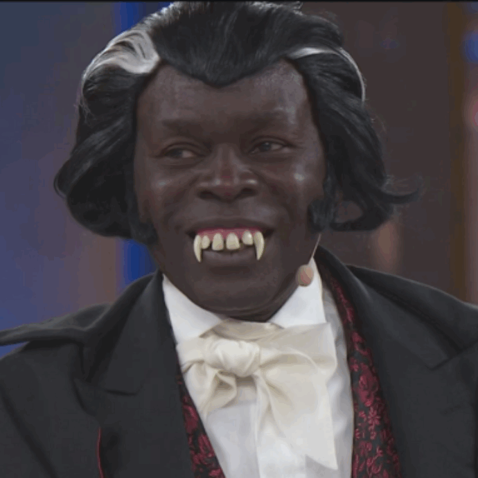 “Nessuno ci crede quando dico la mia età, nella vita insegno pilates e ho tre figli”: la vera storia del “Dracula nero”, l’Horror di Avanti un Altro