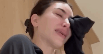 Copertina di “Sento che il mio cervello sta per esplodere. Non ho superato l’esame di abilitazione, è stato deludente”: Kim Kardashian in preda a una crisi di pianto – VIDEO