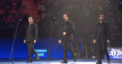 Copertina di Il Volo canta l’Inno di Mameli prima del trionfo di Jannik Sinner alle ATP Finals 2025  – IL VIDEO