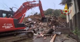 Copertina di Nubifragio nel Goriziano, le abitazioni ridotte in macerie dalla colata di fango – Video