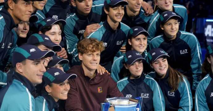 Italia sì, Italia no: il tennis di Sinner batte la Nazionale di calcio