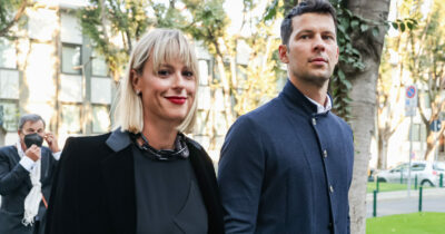 Copertina di “Dicevano ‘devi diventare mamma, quando fai un figlio?’. È stata una violenza, ci stavamo provando. Come coppia io e Matteo siamo compiuti”: così Federica Pellegrini