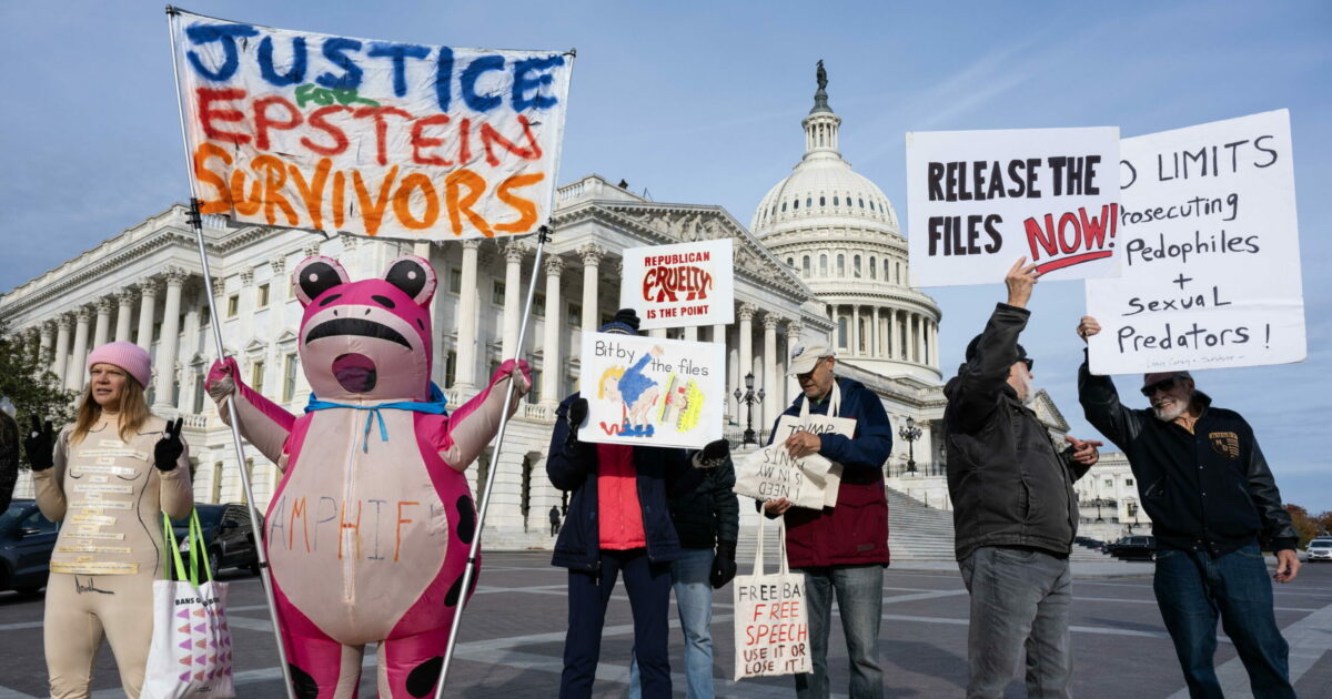 Usa, la Camera approva la legge per rendere pubblici tutti i file sul caso Epstein: 427 sì e un solo no Usa, la Camera approva la legge per rendere pubblici tutti i file sul caso Epstein: 427 sì e un solo no