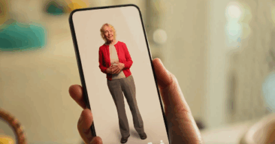 Copertina di “È demoniaca, disonesta e disumanizzante, chi l’ha inventata andrebbe messo in prigione”: polemiche sull’app che ricrea gli avatar dei propri defunti con l’AI