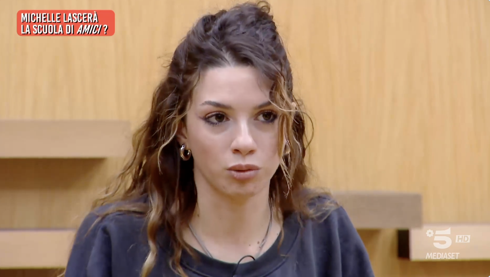 me ne torno a casa non mi sento pronta e non sto bene 200 tutto estremamente grande la cantante michelle lascia la scuola di amici di maria de filippi