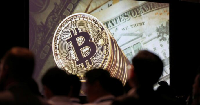 Le criptovalute a picco: persi 1.200 miliardi di valore in 6 settimane