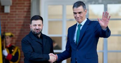 Copertina di Zelensky  oggi va da Erdogan, i russi disertano