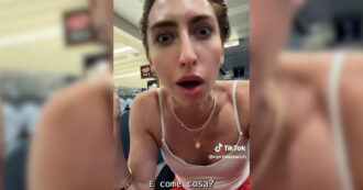 Copertina di “Gli scanner dell’aeroporto rilevano tutto, anche quando hai il ciclo. Hanno visto il mio assorbente”: la “rivelazione” di una tiktoker. E gli utenti si scatenano