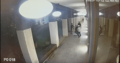 Copertina di Il video della brutale aggressione ai danni di uno studente in zona corso Como: così è stato accoltellato il 22enne
