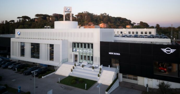 BMW Roma inaugura la nuova sede di Via Salaria e svela la BMW iX3, prima della Neue Klasse