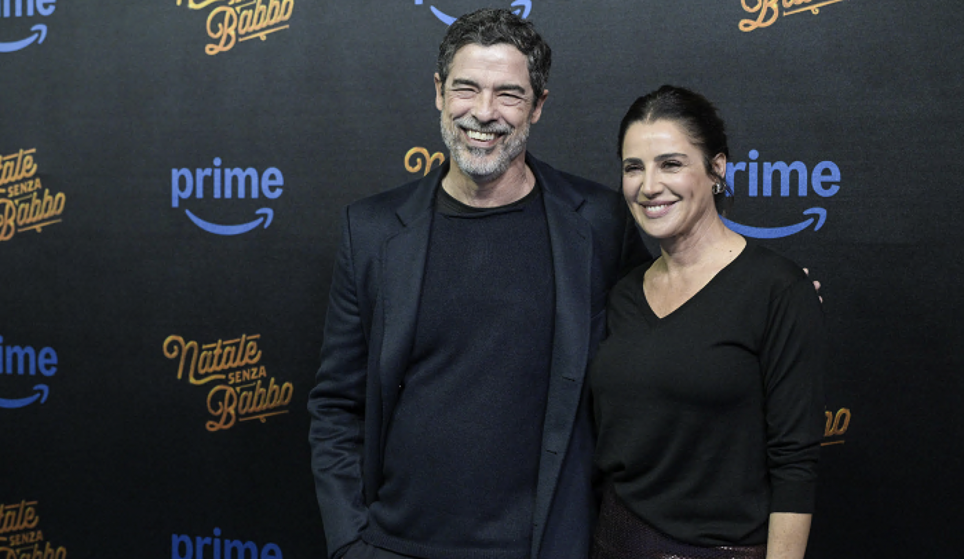 “Agli italiani auguriamo un Natale con una politica più responsabile, dai toni più sereni e più attenzione agli ultimi”: così Luisa Ranieri Alessandro Gassmann