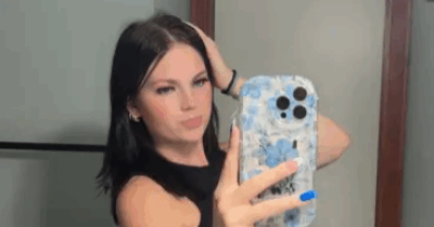 Copertina di “Il corpo della 18enne morta su una nave da crociera è stato trovato sotto un letto, avvolto in coperte e giubbotti di salvataggio”: nuovi dettagli sul caso Anna Kepner