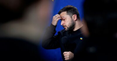 Copertina di Ucraina, nuovo piano Usa-Russia: addio a Zelensky, Crimea e Donbass