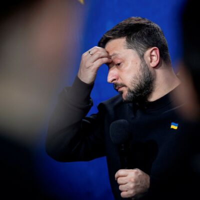 Copertina di Ucraina, nuovo piano Usa-Russia: addio a Zelensky, Crimea e Donbass