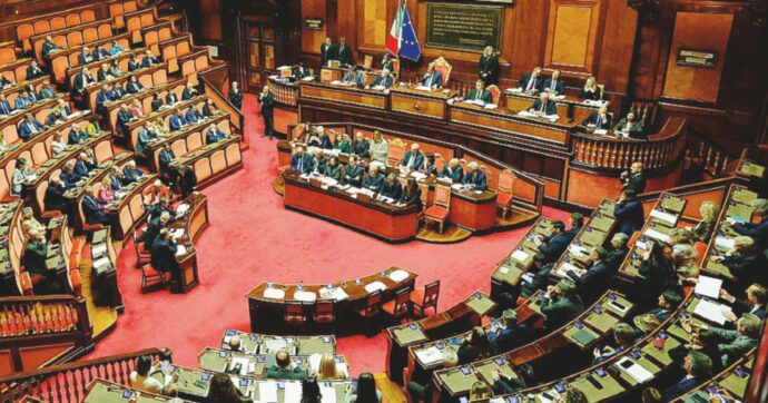 Manovra, gli emendamenti “segnalati” della destra: dagli affitti brevi a una pioggia di mancette