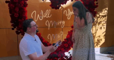 Copertina di Si trovano ricoverati in coma nello stesso ospedale, al risveglio scambiano qualche parola. Sette anni dopo, un finale da film: lui le chiede di sposarlo nello stesso centro medico