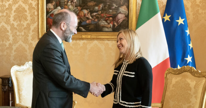 Vietato disturbare il governo Meloni nell’anno del referendum: il Ppe chiede aiuto alle destre e blocca una missione dell’Ue in Italia su libertà di stampa e giustizia