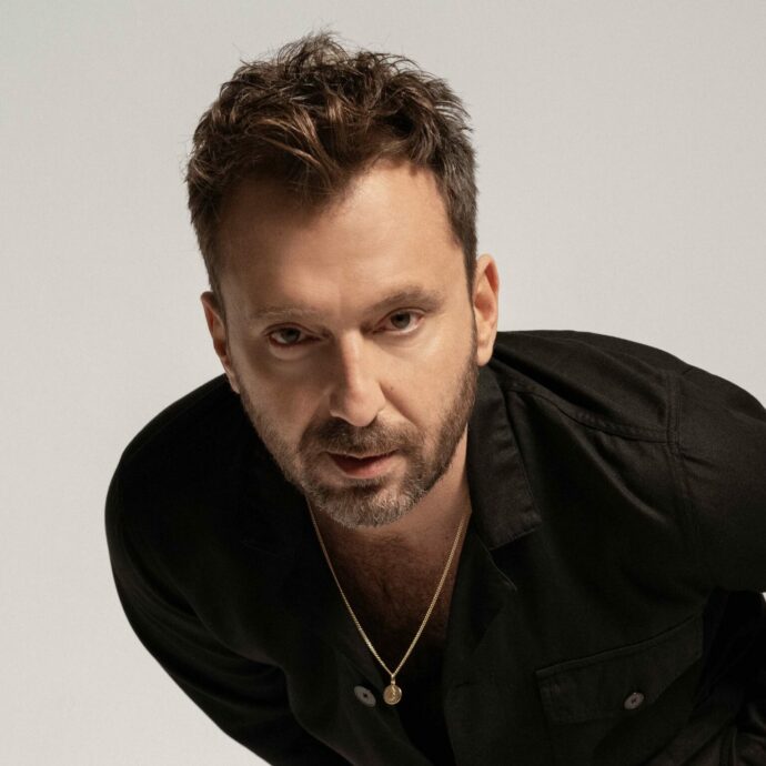 “La musica non è libera perché è sempre più business. Come sto? Non sono sereno, ma i sogni e i progetti mi aiutano molto”: così Cesare Cremonini